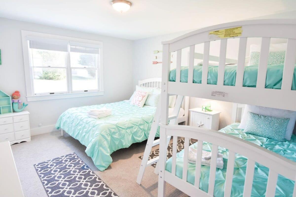 Wrap-Around Porch Mins To Beach Chatham Dış mekan fotoğraf